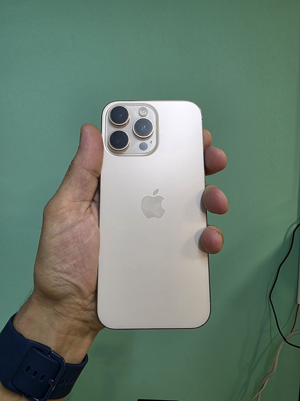 IPhone 16 Pro Max, Qızılı, Face ID