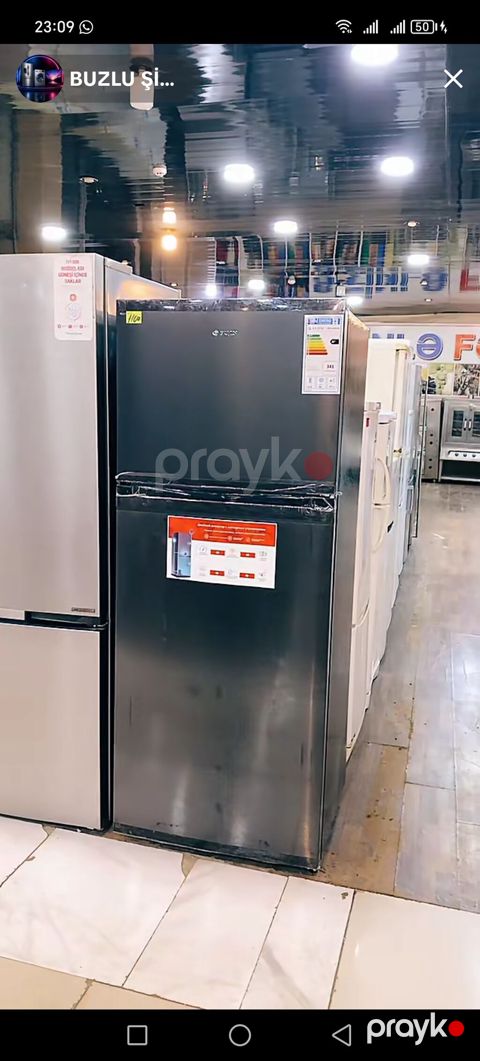 İki qapılı soyuducu – üstdə dondurucu, altda əsas soyutma kamerası