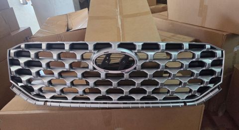 Hyundai Santa Fe 22 xrom radiator barmaqlığı — Bakı