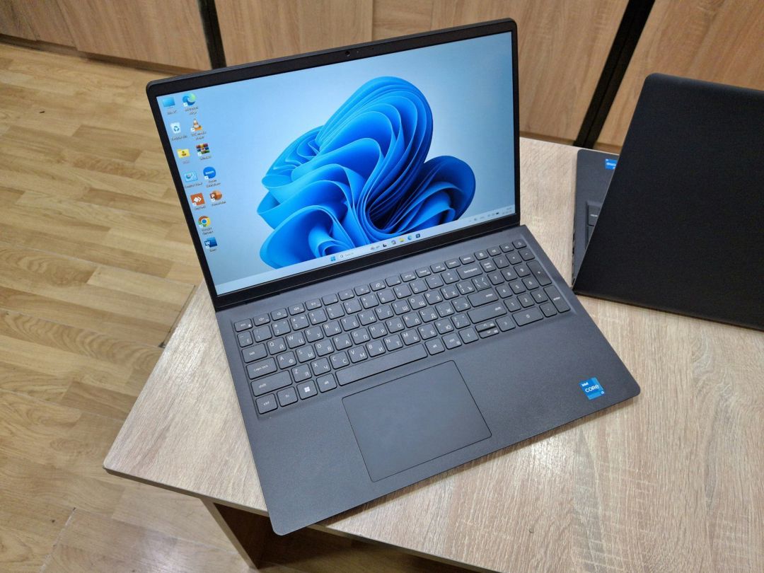 Noutbuk Dell Latitude 15 3530 — Elektronika, Bakı