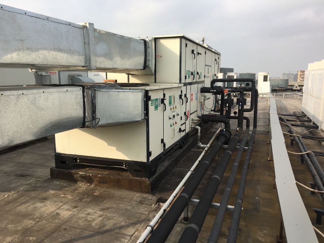Hitachi VRF- lərin təmiri — Hitachi, Bakı (12)