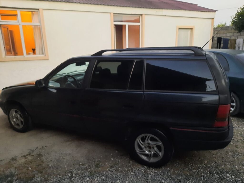 Opel Astra: 1.4 l | 1993 il 370000 km Universal — Avtomobillər, Biləsuvar (2)