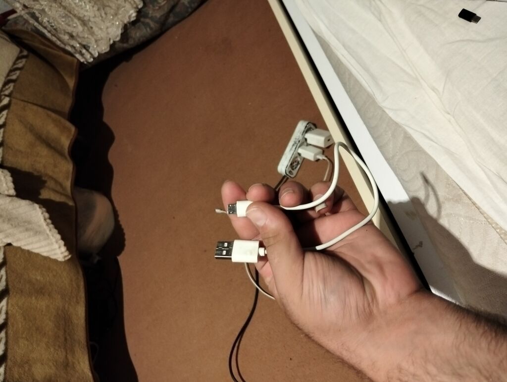USB-A dan USB-C-yə şarj/sinxronizasiya kabeli + USB-C → Micro-USB