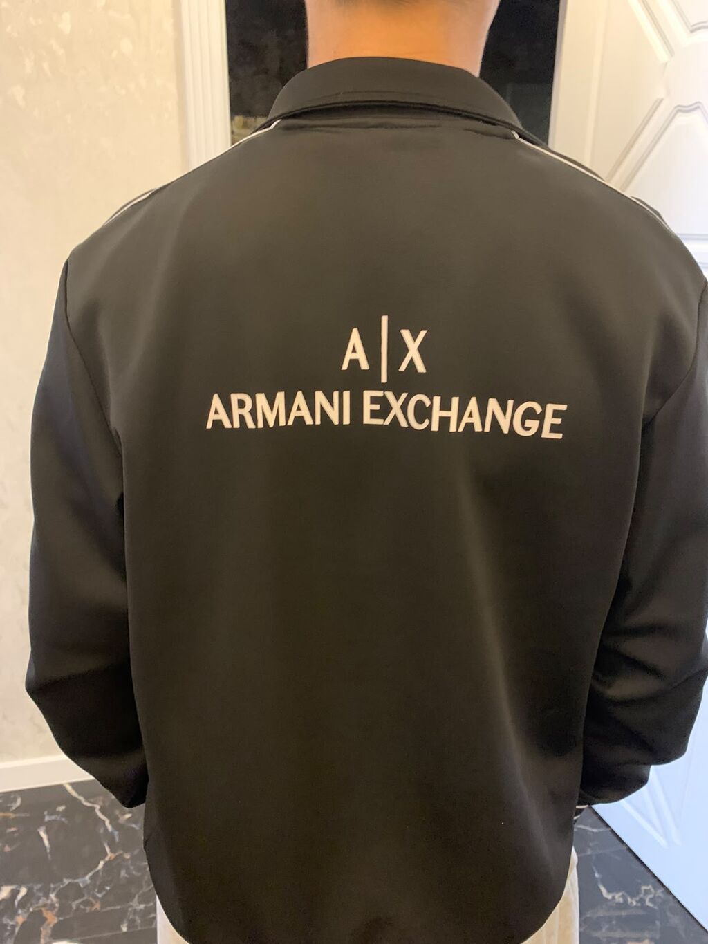 A|X Armani Exchange kişi üstdən geyim – idman üslublu zipli jaket -