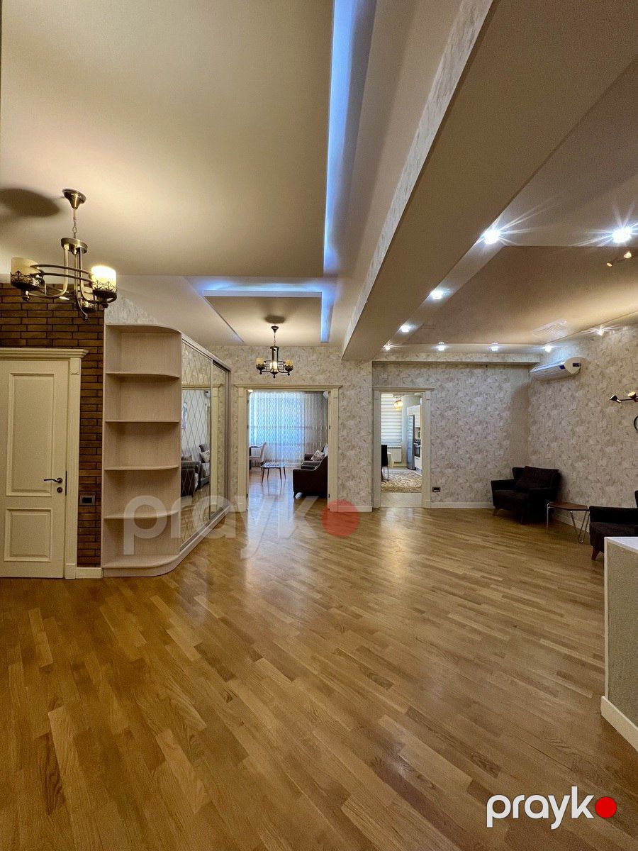 Satılır 3 otaqlı yeni tikili 170 m² — Mənzil, Bakı (8)