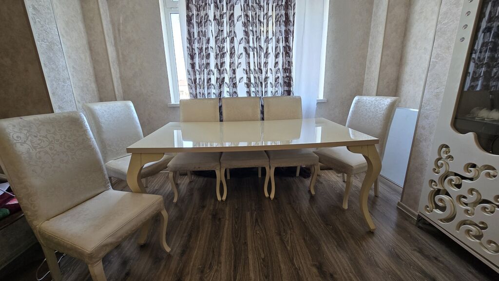 Ağ rəngli yemək otağı dəsti - Dəst: düzbucaqlı masa + 6 ədəd stul - — Mebel, Sumqayıt