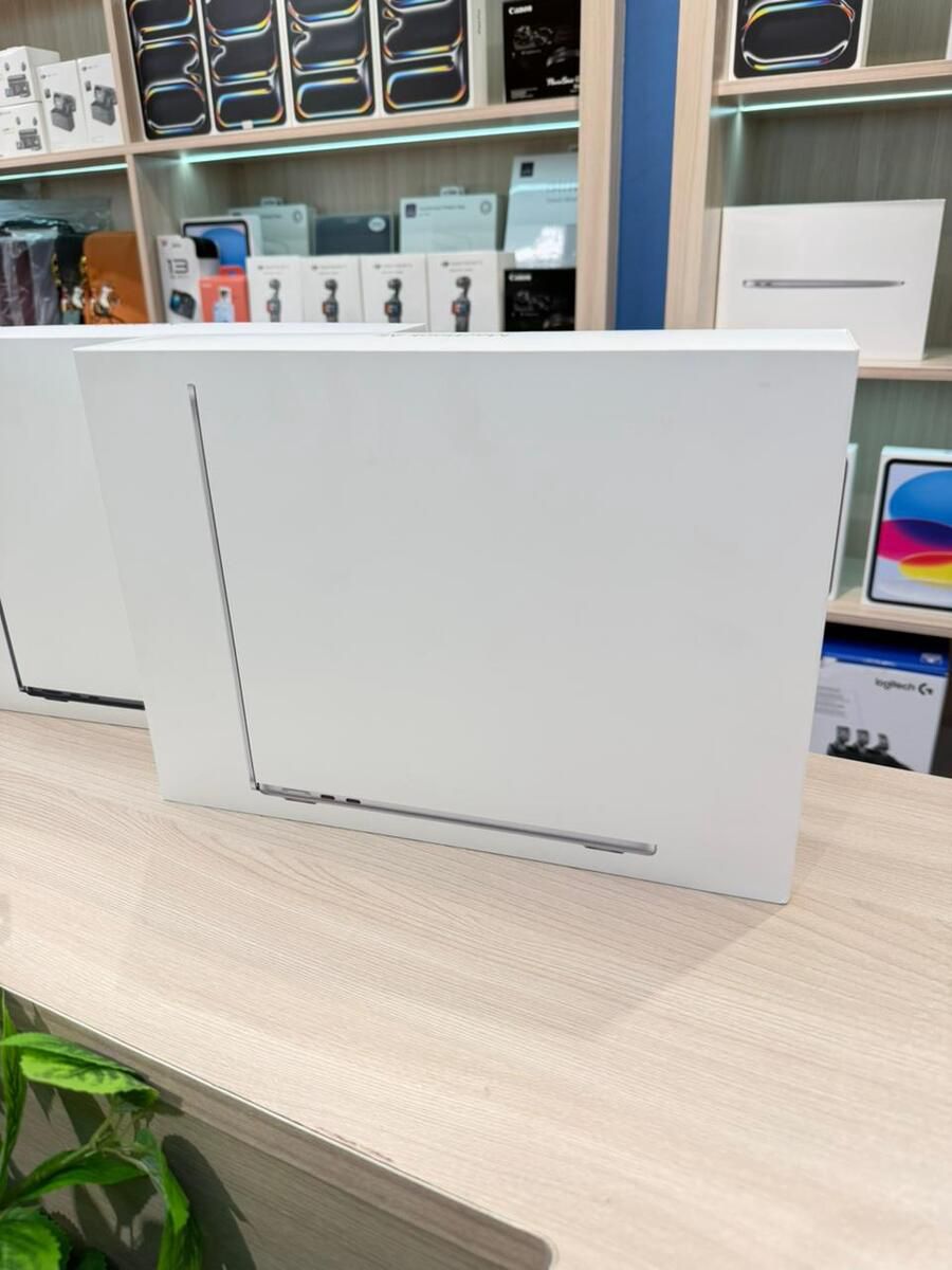 Apple Macbook Air 13.6 'inch M5 16/512GB Silver — Elektronika, Bakı
