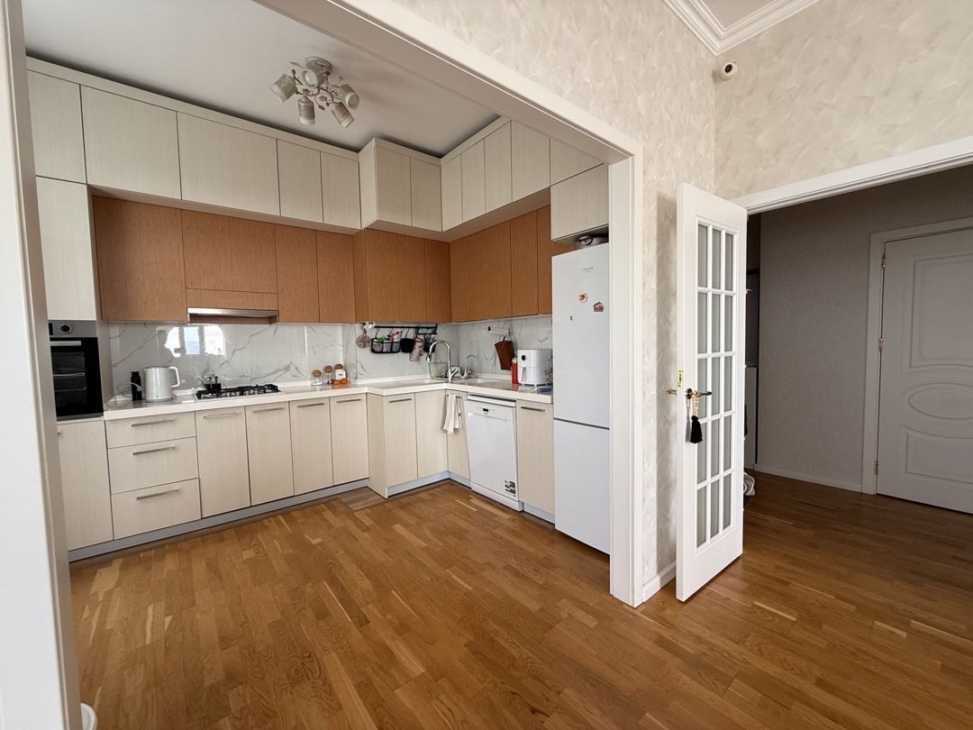 Satılır 2 otaqlı yeni tikili 80 m² — Mənzil, Bakı (10)