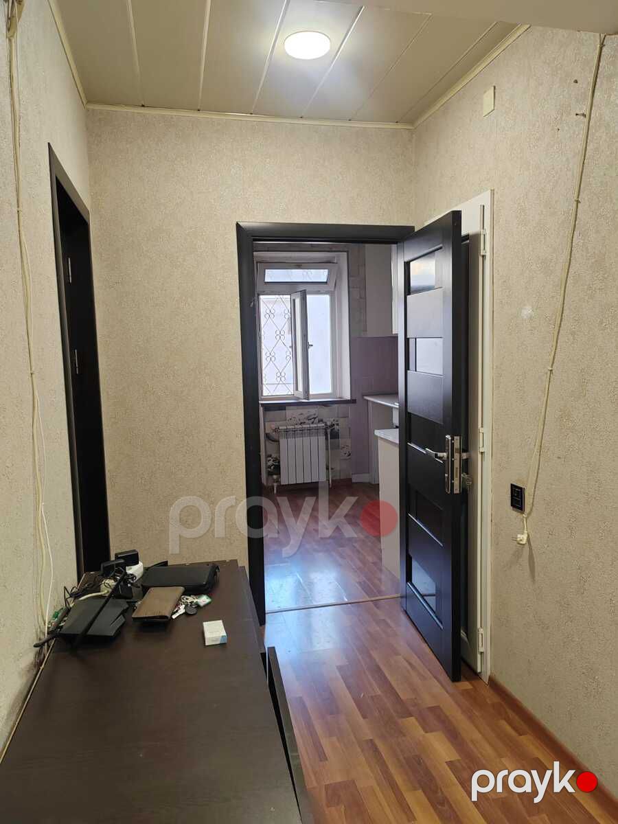 Satılır 4 otaqlı köhnə tikili 90 m² — Mənzil, Bakı (8)