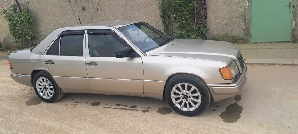Mercedes-Benz W124: 2.2 l | 1995 il Sedan — Avtomobillər, Bakı (4)