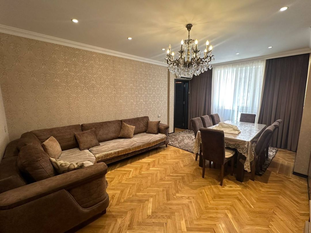 Satılır 4 otaqlı köhnə tikili 115 m² — Mənzil, Bakı (2)