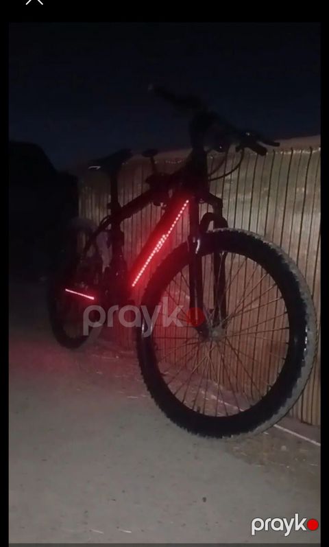 Velosiped üçün LED işıqlandırma zolağı - Gecə və zəif işıqlı şəraitdə — Pirəkəşkül