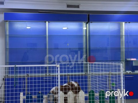 Aptek vitrini satılır təcili. işlənməyib obyektdə qalıb deyə satılır — Bakı