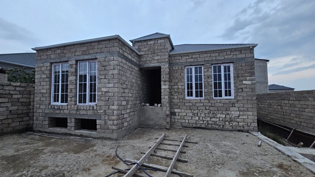 Həyət evi, Suraxanı r. — Daşınmaz əmlak, Bakı