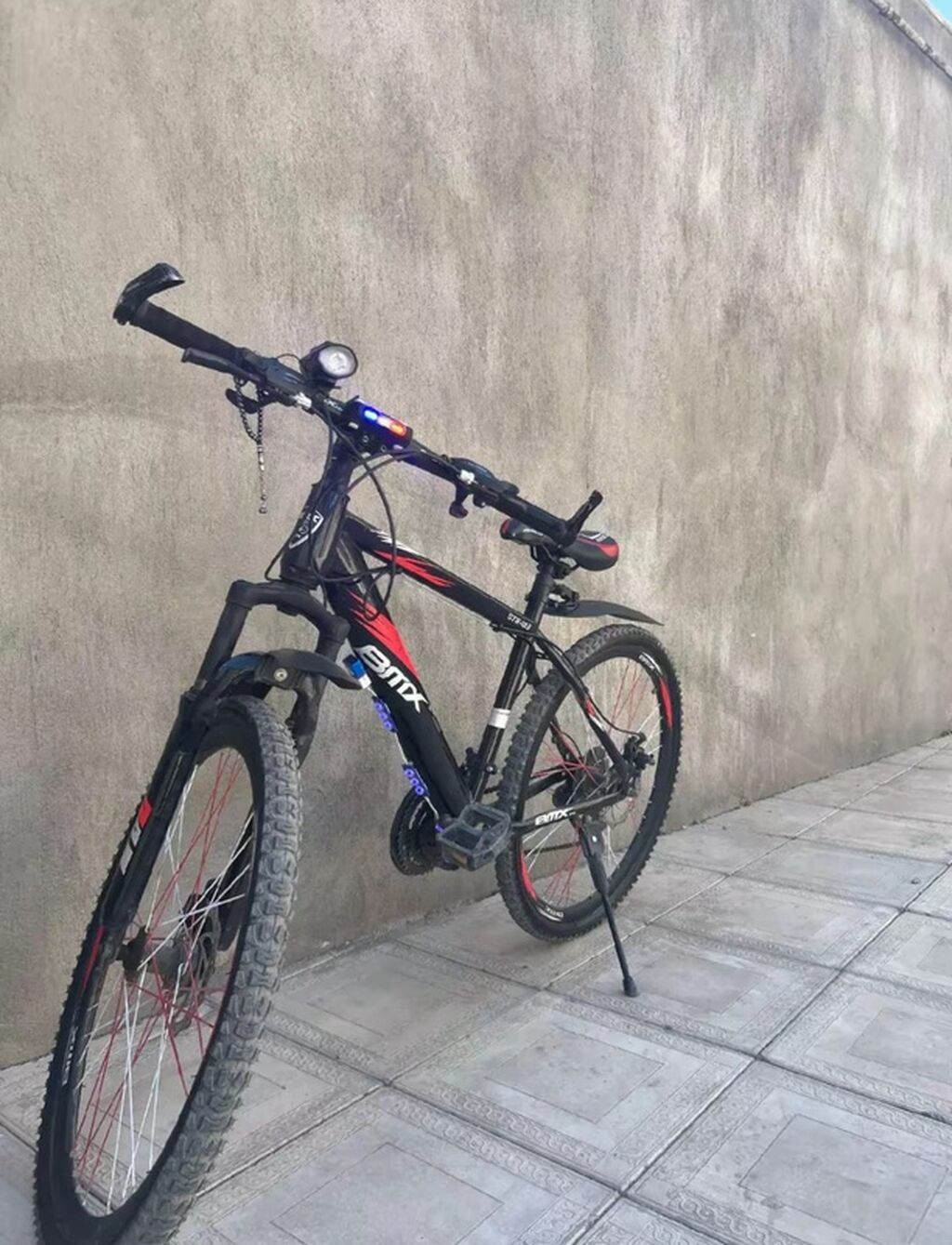 BMX dağ velosipedi Xüsusiyyətlər: - Güclü alüminium/alçaq çəkili — Dağ velosipedləri, Naxçıvan