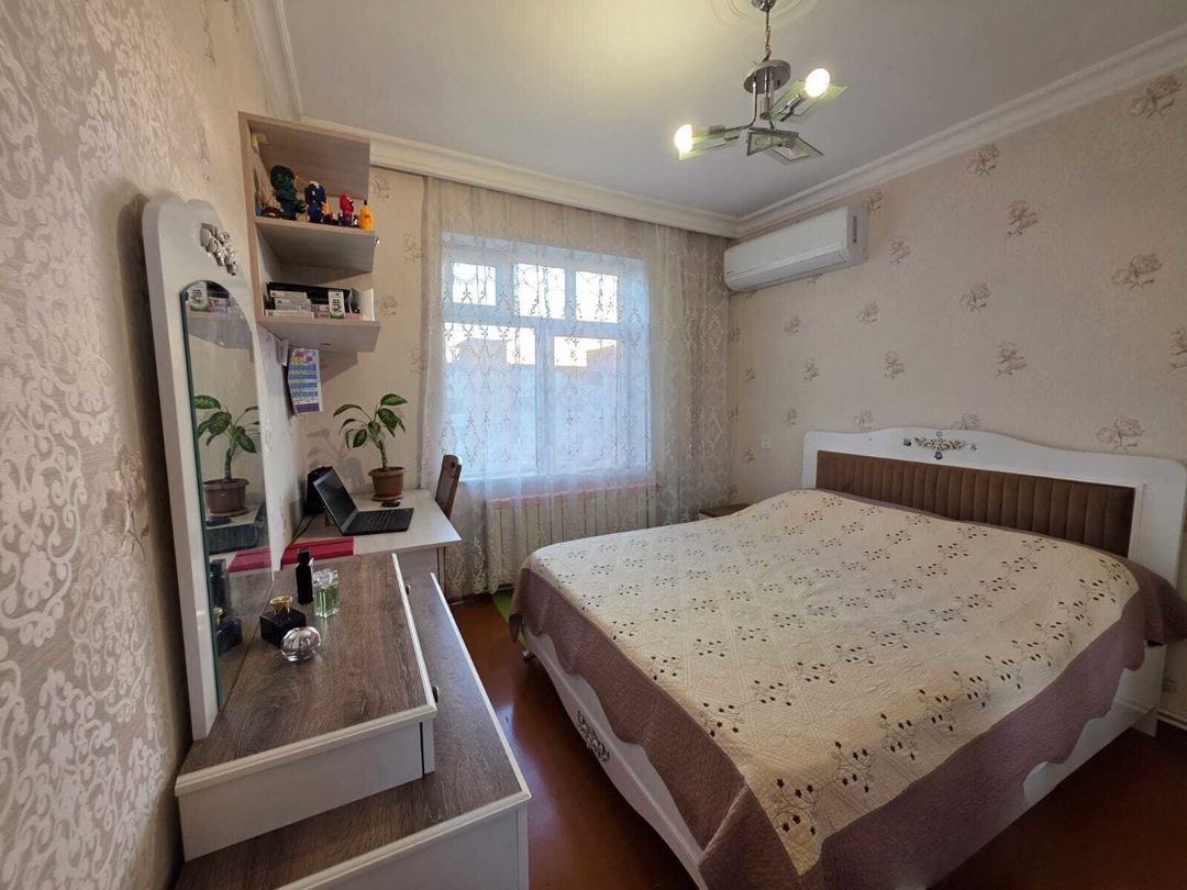 Satılır 2 otaqlı köhnə tikili 65 m² — Mənzil, Bakı