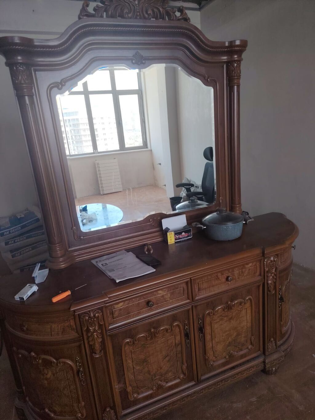 İşlənmiş — Mebel, Bakı