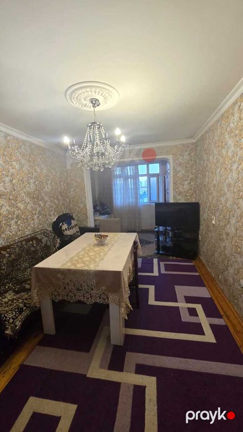 Satılır 2 otaqlı köhnə tikili 48 m²