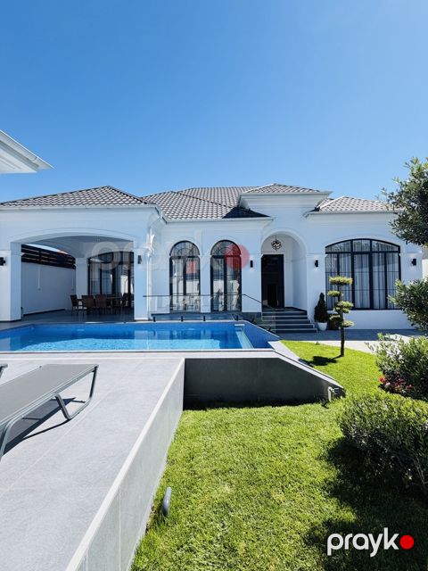 Satılır 4 otaqlı həyət evi/bağ evi 180 m²