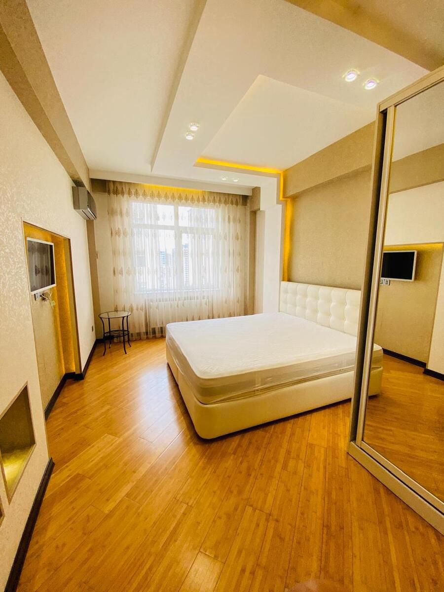 Satılır 3 otaqlı yeni tikili 130 m² — Mənzil, Bakı (7)