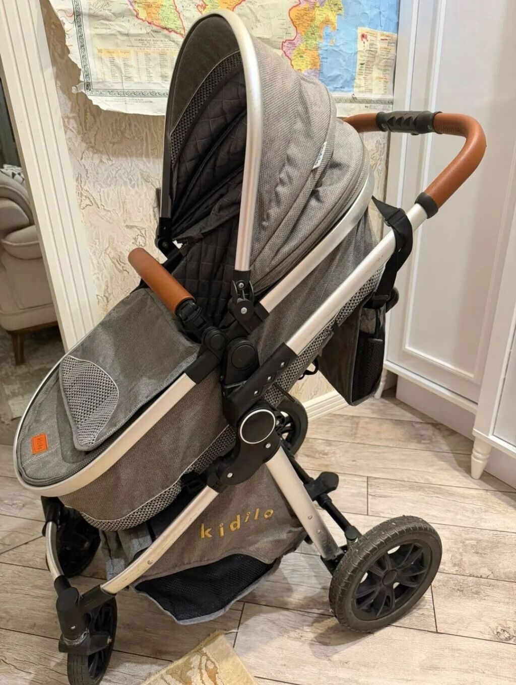 Kiddo markalı uşaq arabası