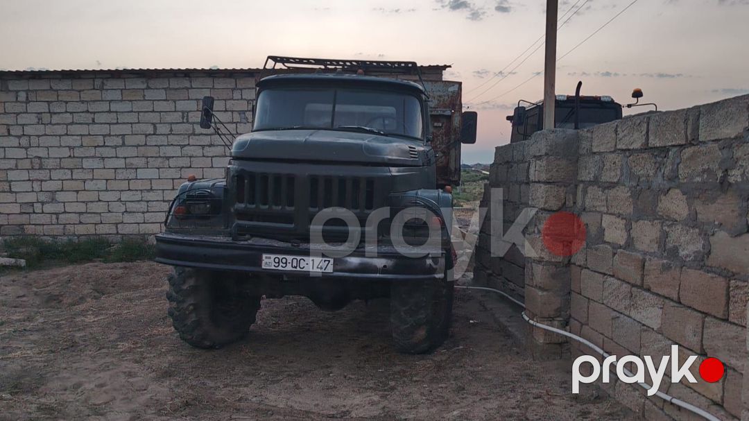 ZIL 131 özüboşaldan yük avtomobili satılır — Yük maşınları, Bakı (2)