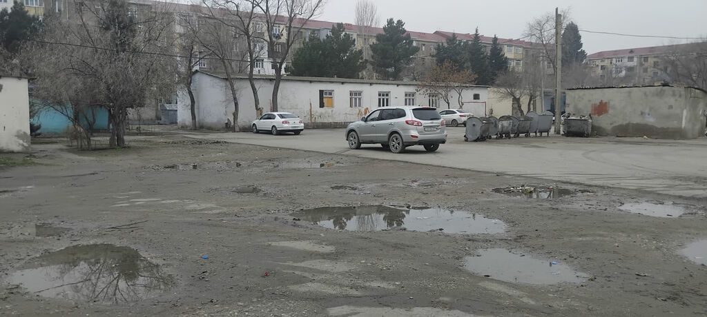 Torpaq sahəsi — 3 sot, tikinti təyinatlı, Sumqayıt mərkəzi, 4-cü mikrorayon