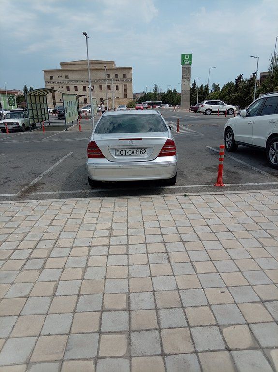 Mercedes C 200, 2.0 L, 2000 il, 320 000 km — Avtomobillər, Sumqayıt (2)