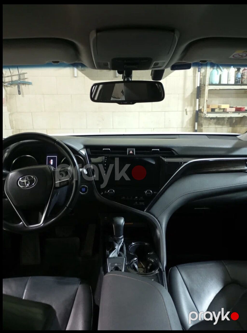 Toyota Camry sedan – ağ rəng, şəhər və uzun yol üçün rahat və geniş — Avtomobillər, Bakı (7)