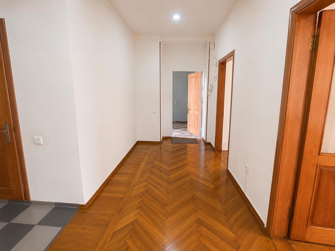 Satılır 3 otaqlı köhnə tikili 108 m² — Mənzil, Bakı (7)