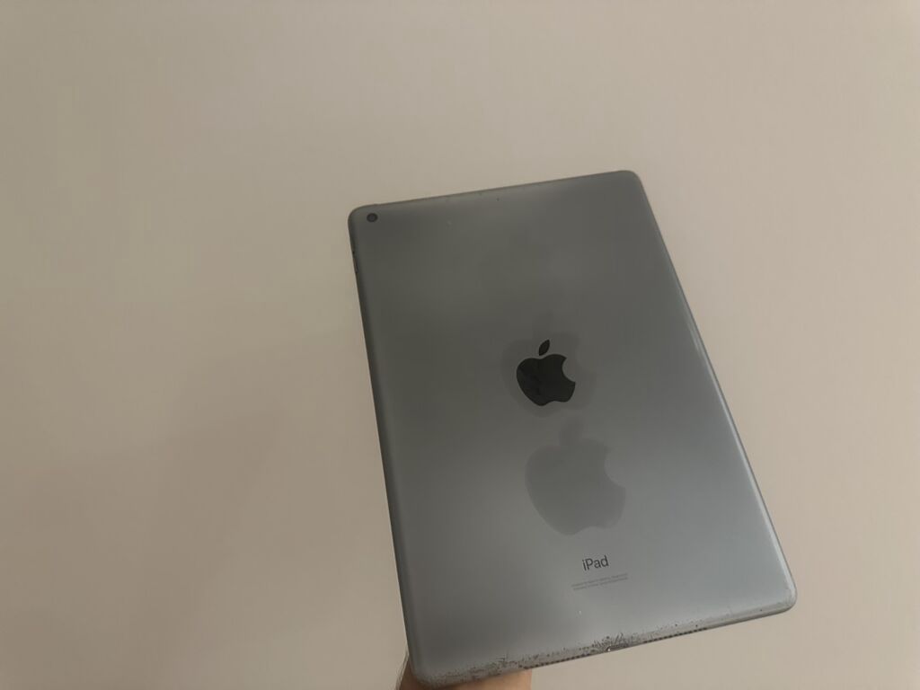 IPad 8 128 GB satılır iPad 8 128 GB satılır. İşlək vəziyyətdədir