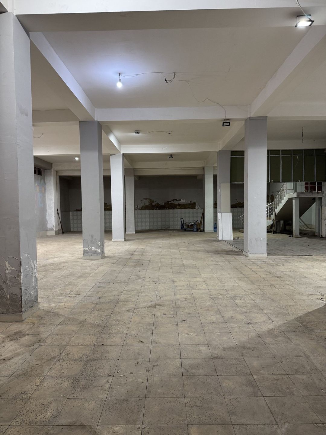 İcarəyə verilir obyekt 340 m² — Əmlak, Bakı (6)