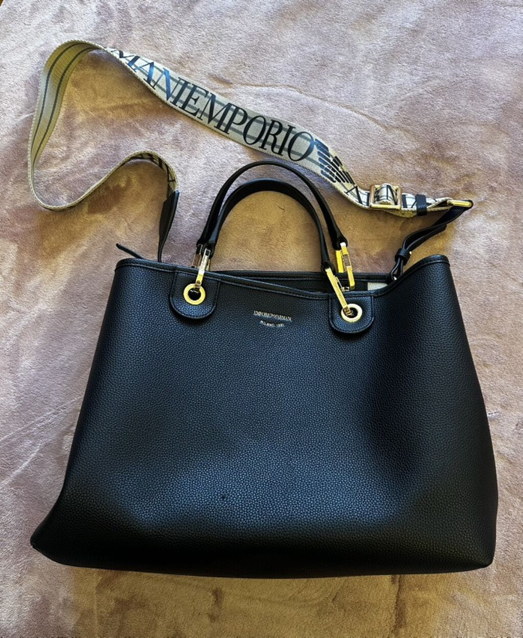 Emporio Armani qadın çantası (ORIGINAL) - Rəng: qara, xırda