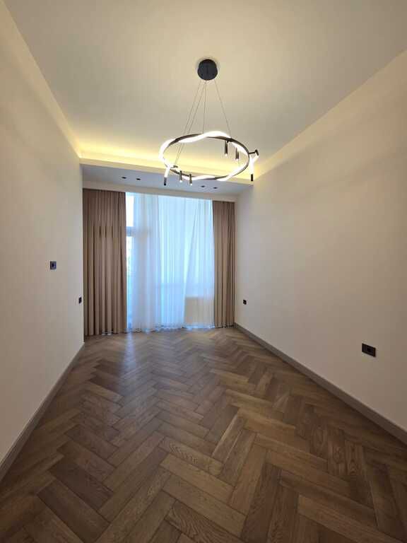 Satılır 4 otaqlı yeni tikili 200 m² — Mənzil, Bakı (7)