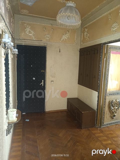 Satılır 3 otaqlı köhnə tikili 80 m²