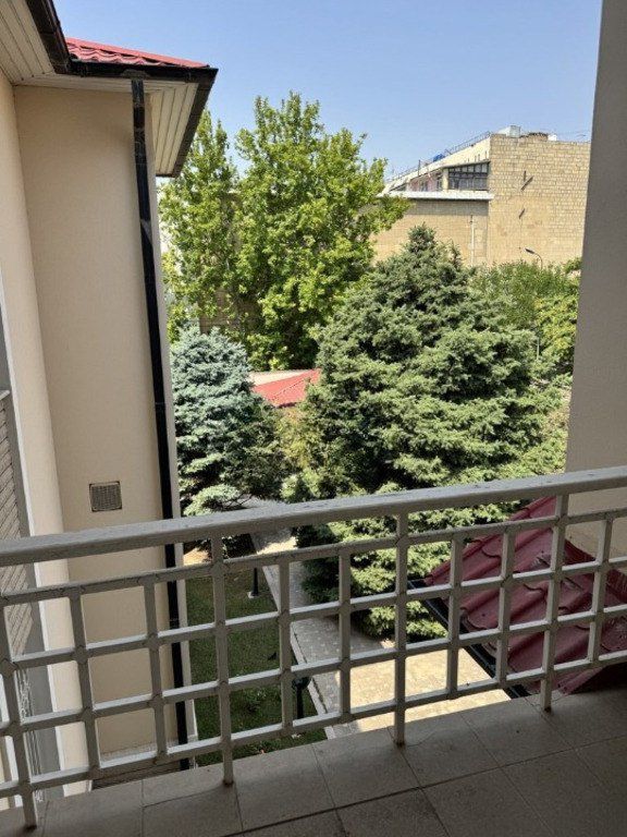 Satılır 10 otaqlı həyət evi/bağ evi 544 m² — Ev, villa, Bakı (3)