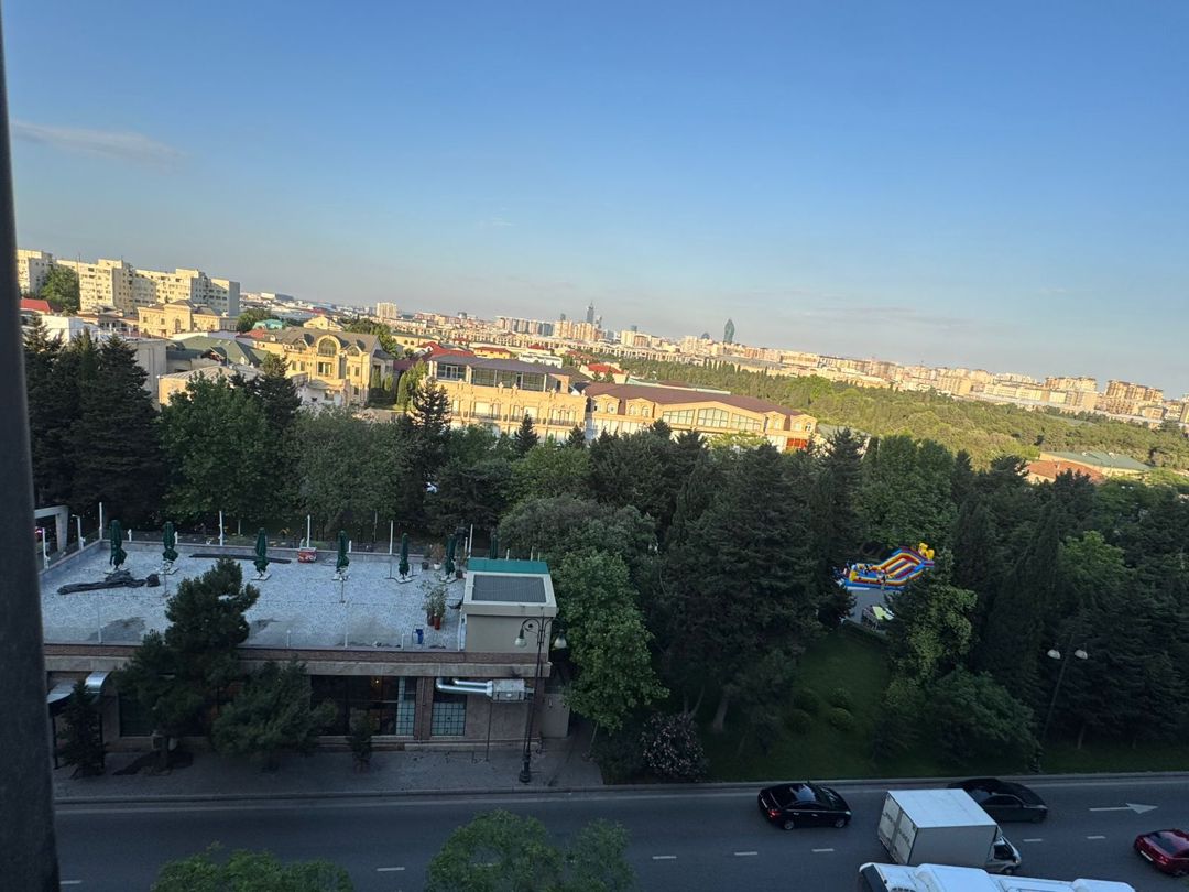 Satılır 2 otaqlı köhnə tikili 68 m² — Mənzil, Bakı (5)