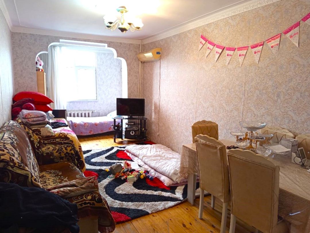 Satılır 2 otaqlı köhnə tikili 60 m² — Mənzil, Bakı