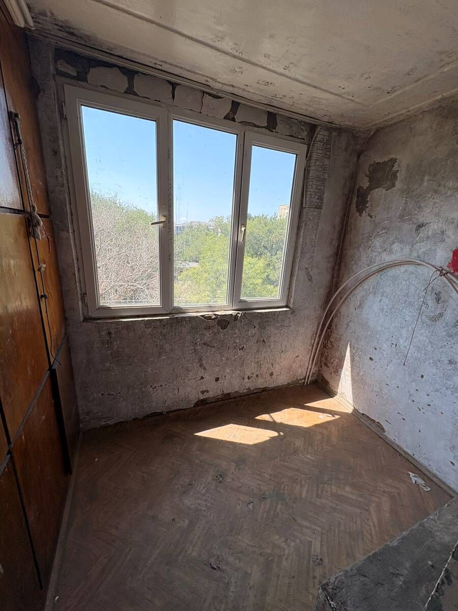 Satılır 2 otaqlı köhnə tikili 60 m² — Mənzil, Bakı (3)