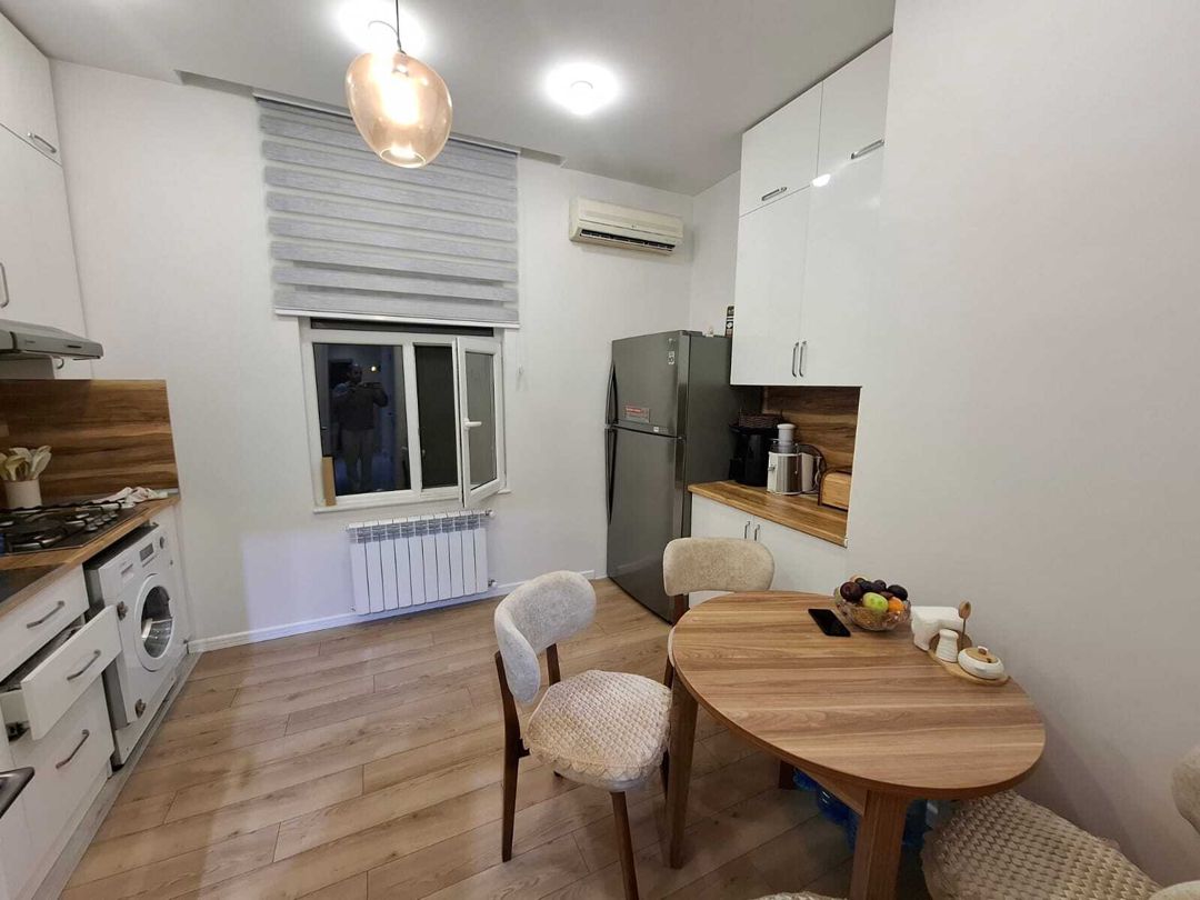 Satılır 4 otaqlı köhnə tikili 105 m² — Mənzil, Bakı (2)