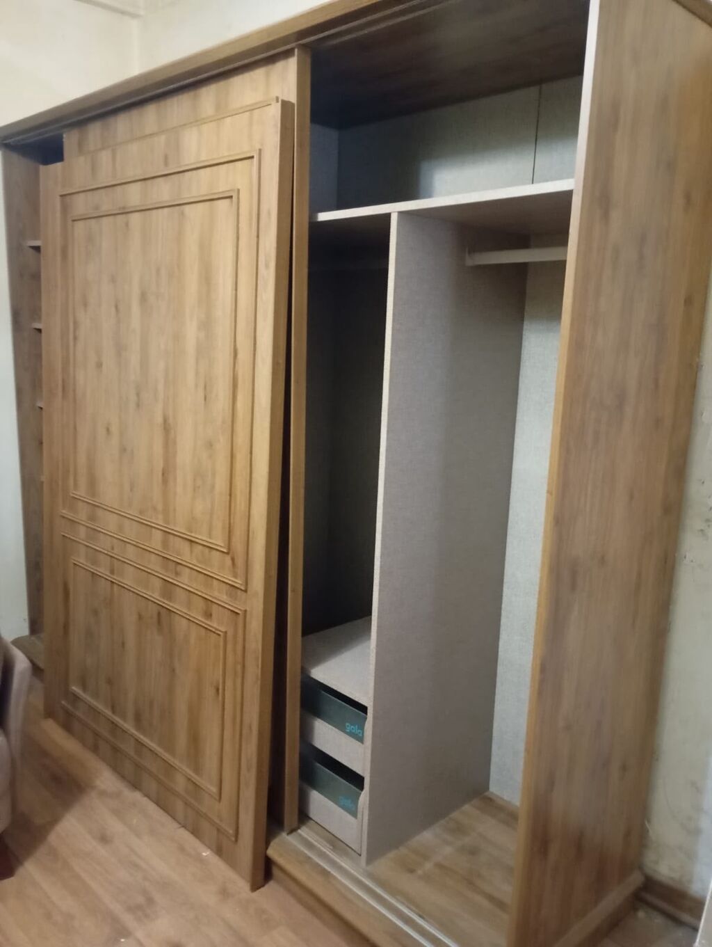 Dolab 300 azn satilir‼️olcu 2×2 cox keyfiyyetli dolabdir teze kimidir — Mebel, Bakı