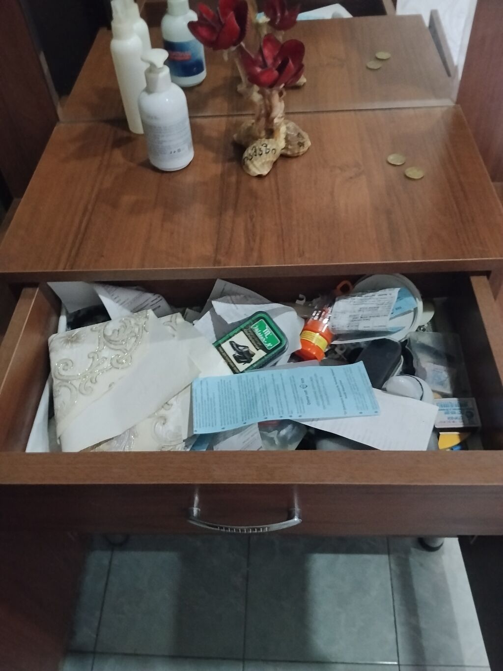İşlənmiş, 2 qapılı, Güzgülü, Qəhvəyi, Açılan, Düz dolab — Mallar, Gəncə (3)