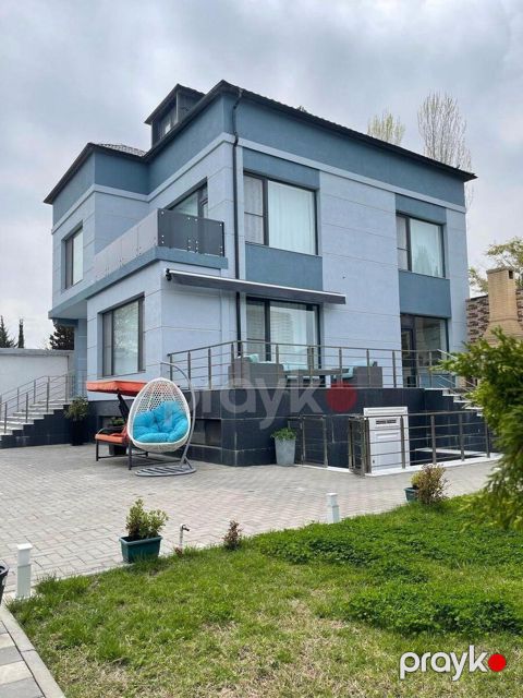Satılır 5 otaqlı həyət evi/bağ evi 410 m²