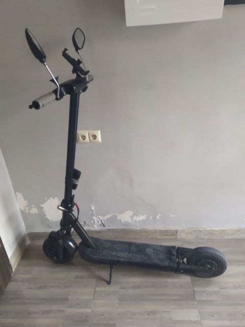 İşlənmiş Elektrik samokat 10", > 1000 Vt, 36 - 45 km/s