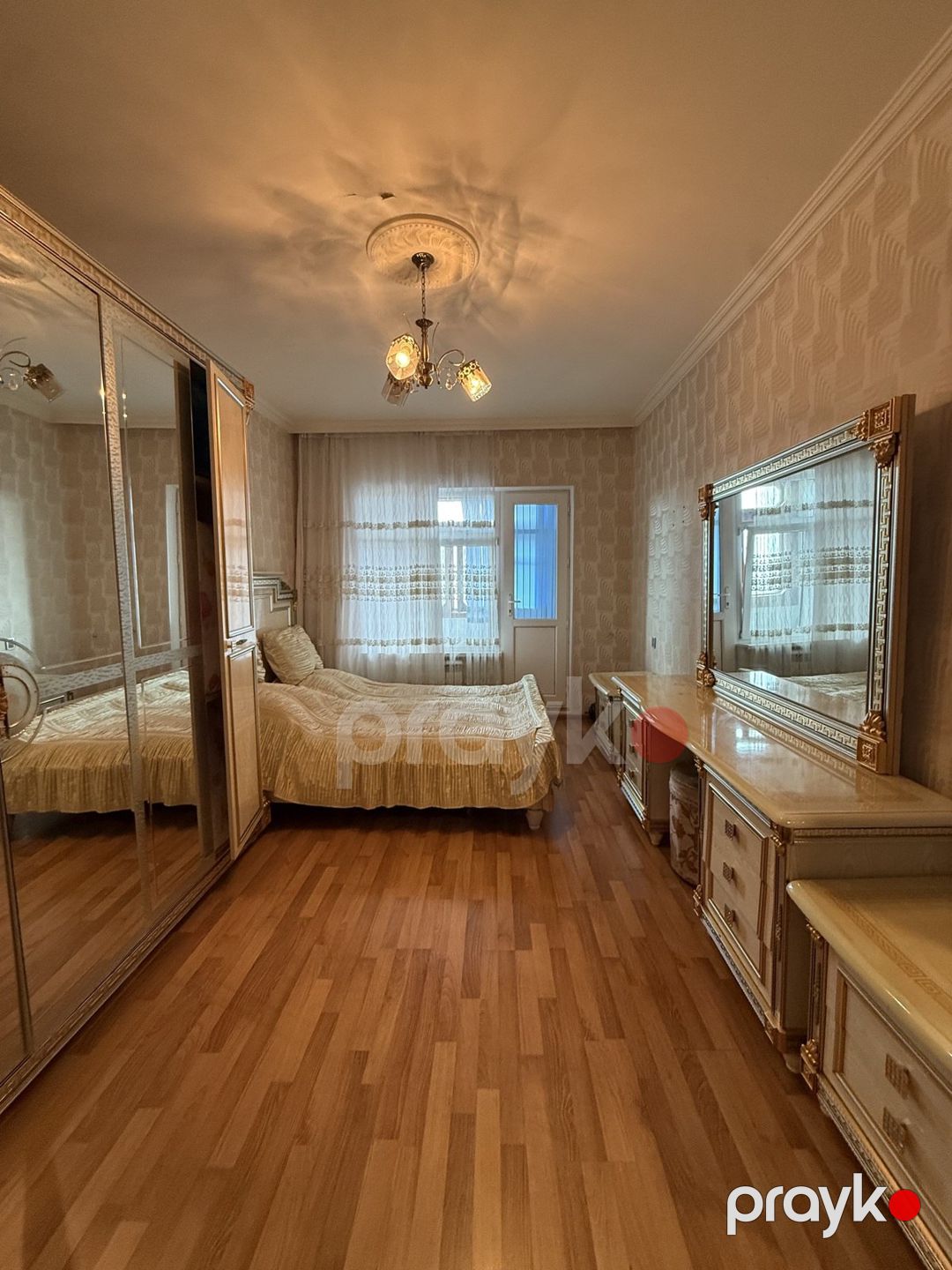 Satılır 4 otaqlı köhnə tikili 115 m² — Mənzil, Bakı (11)