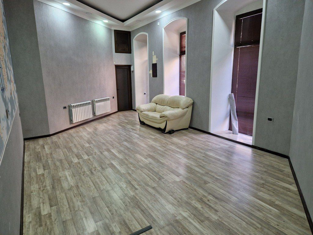 İcarəyə verilir 7 otaqlı ofis 200 m² — Ofis, Bakı (8)