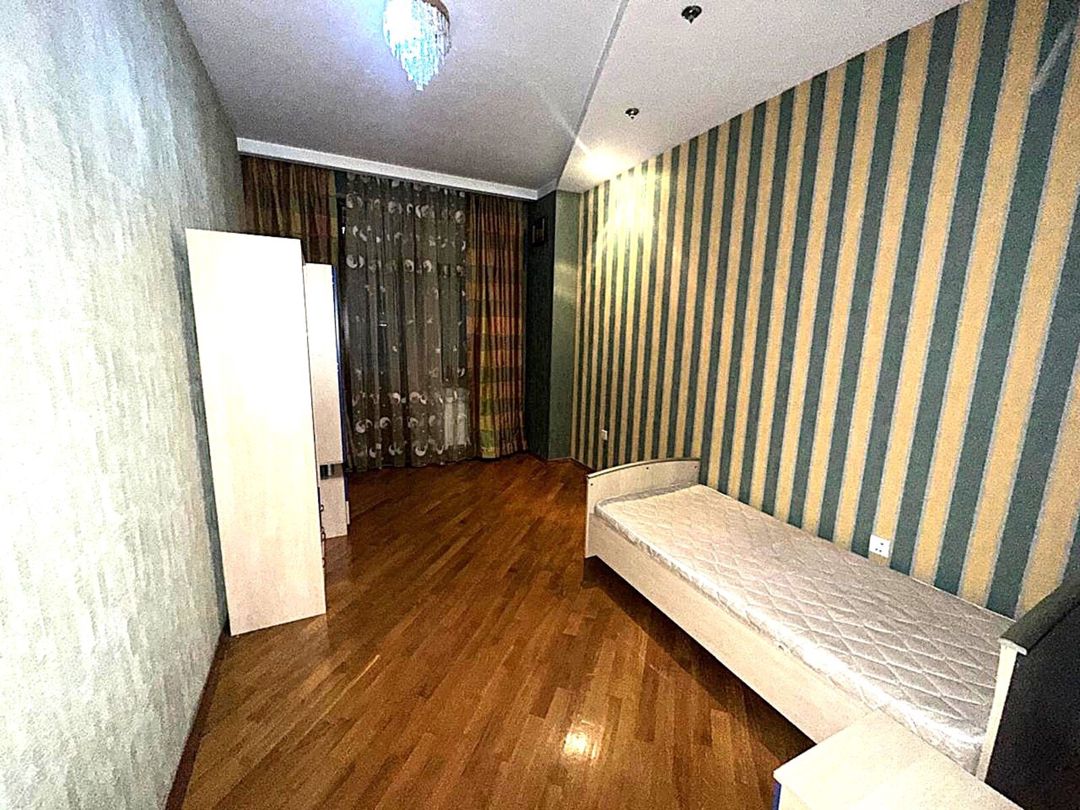 Satılır 3 otaqlı yeni tikili 170 m² — Mənzil, Bakı (8)