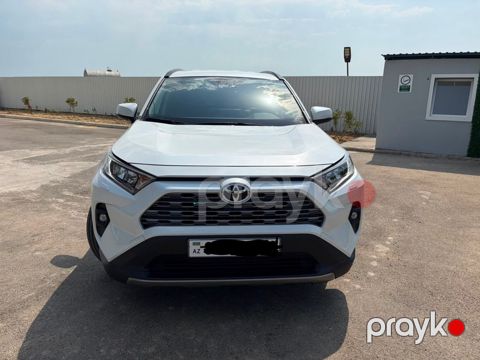 Toyota RAV4, 2.0 L, 2023 il, 44 000 km
