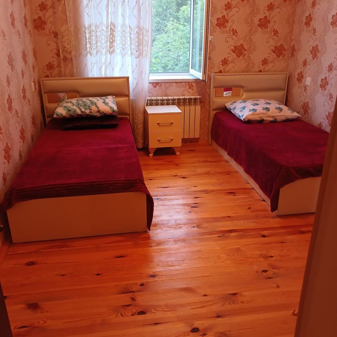 Həyət evi kirayə verilir, Oğuz r. — Ev, villa, Oğuz (8)