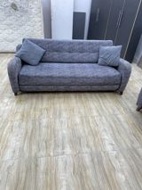 Divan 200azn. Acilir ve bazalidir. Unvan Xirdalan.*N17 — Mebel
